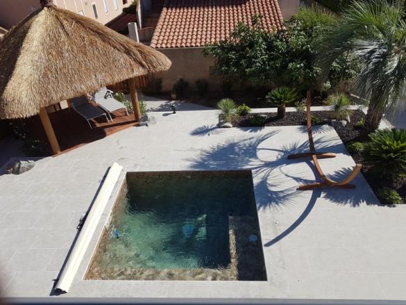 constructeur piscine en béton