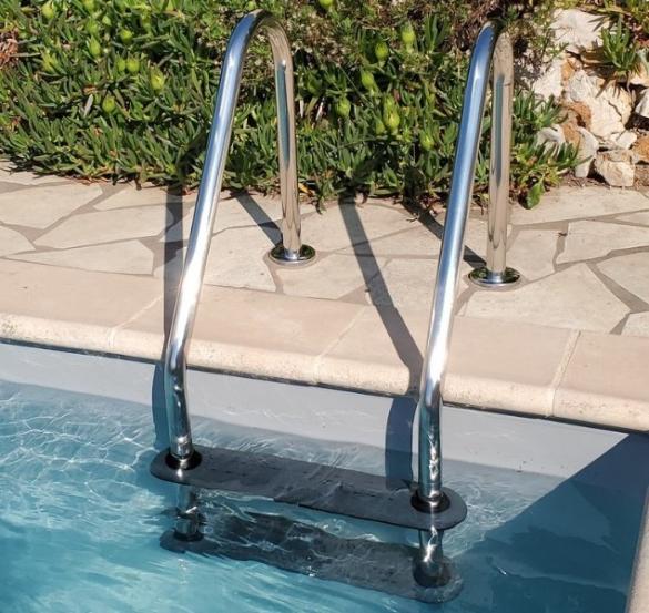 échelle piscine Aix-en-Provence échelle piscine Aix-en-Provence