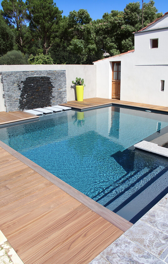 Un pisciniste sans sous-traitance