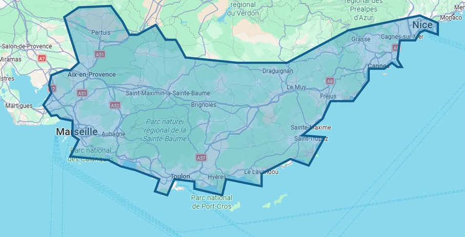 La construction de piscine sur mesure adaptée à votre terrain